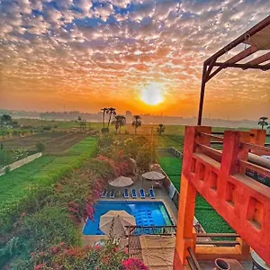 Nile Compound Egipto